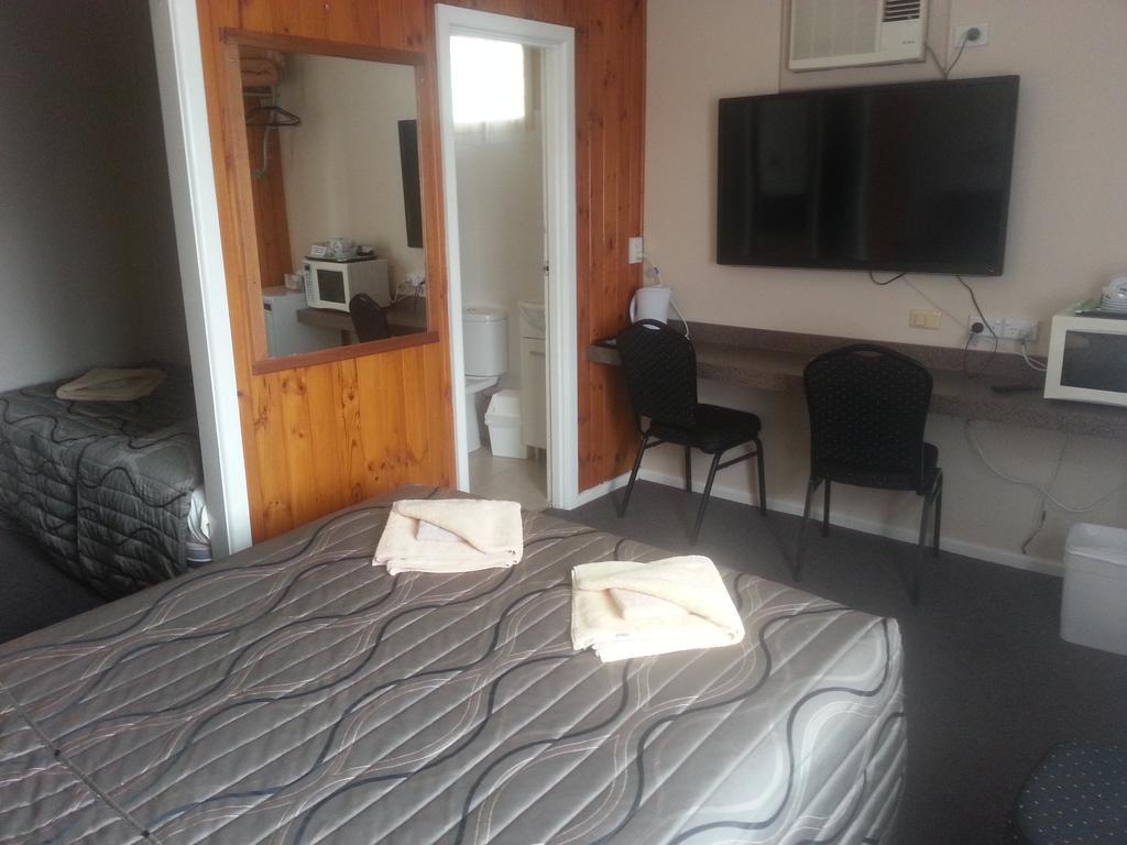 Nhill Oasis Motel エクステリア 写真