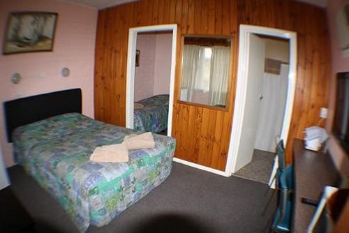 Nhill Oasis Motel エクステリア 写真